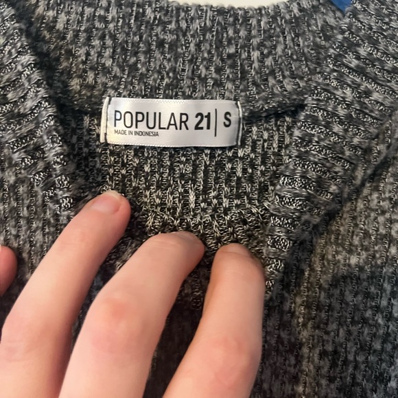 Poplar 21 grey size small slight cropped sweater - Picture 2 of 4